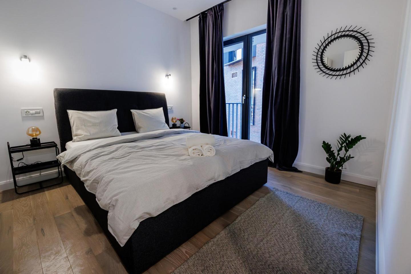 The Corner Luxe Apartment Бухарест Экстерьер фото